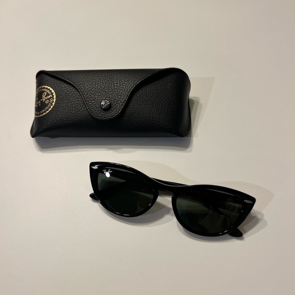 BRAND NEW Nina Ray Ban Sunglasses
